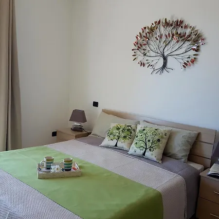 Gli Alberi With View Apartment